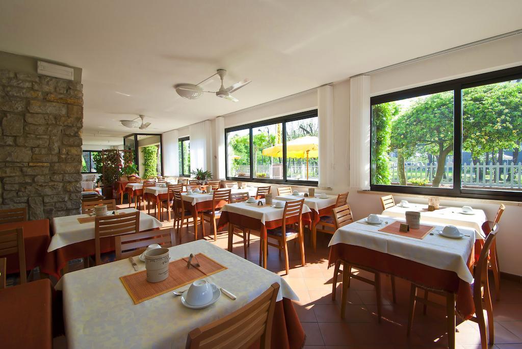 Hotel Versilia Lido di Camaiore Exterior foto